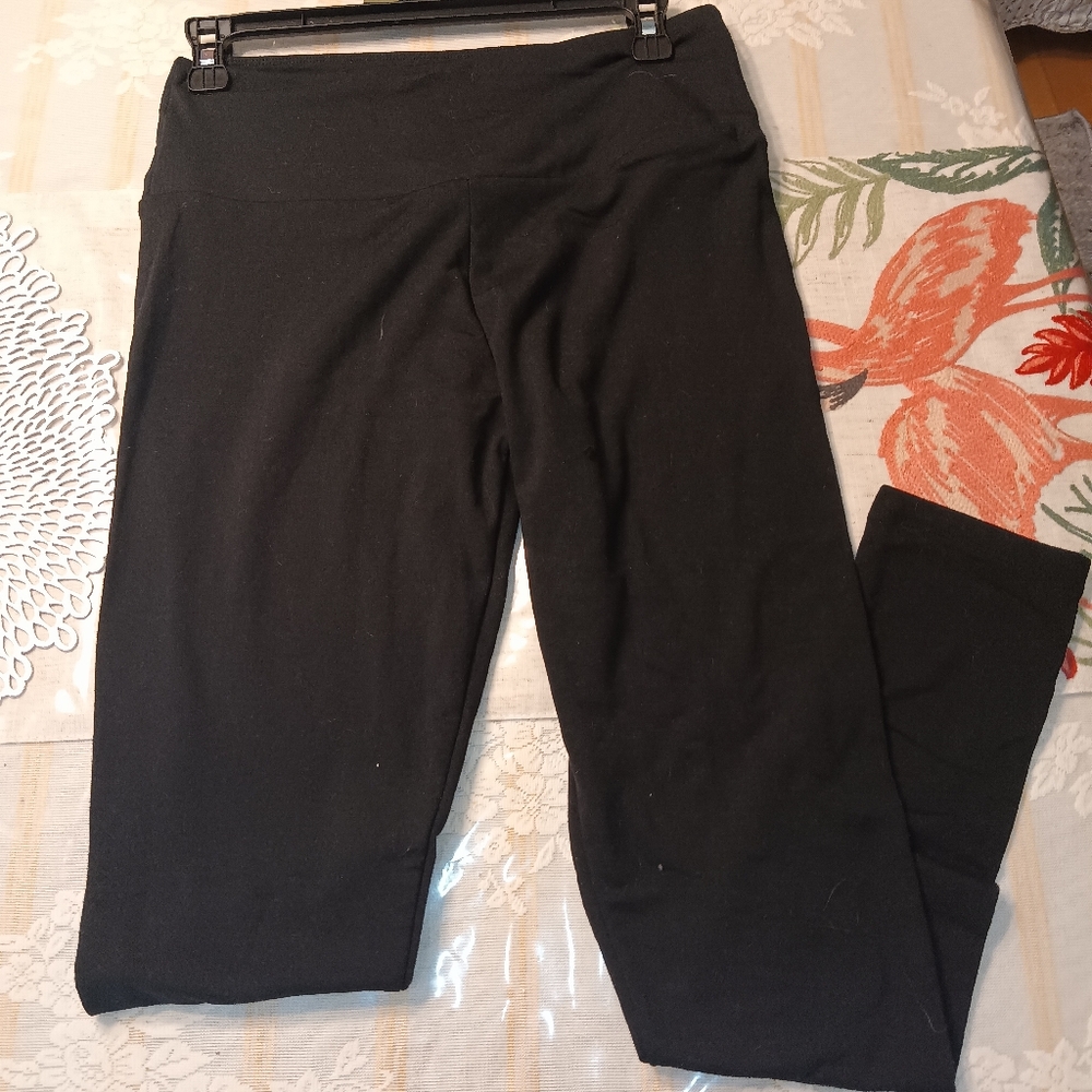 Sleek Black Women's Leggings